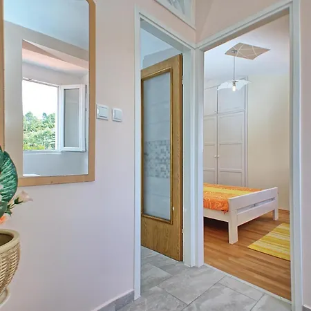 Two-bedroom In Vela Luka